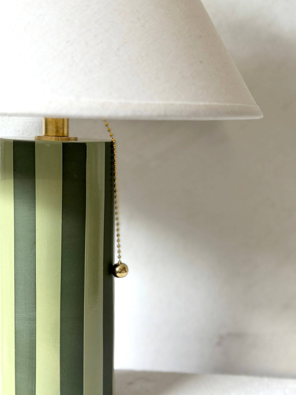 Colorstory Stripe Table Lamp